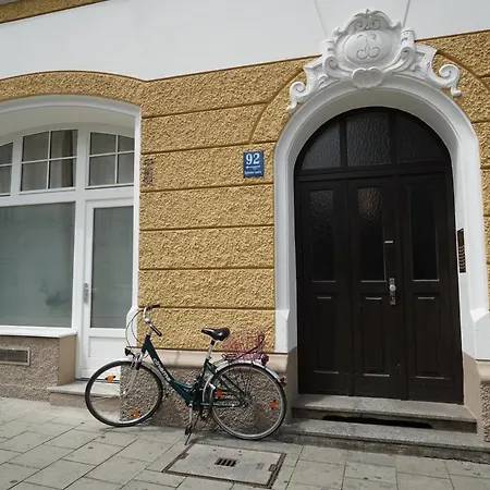 Homely Stay Studio 3 - Cozy Self-Check-In Studio In Central Munich Exterior photo